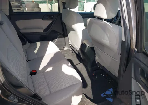 2015 Subaru Forester 2.5I Premium z USA, uszkodzony, nr VIN JF2SJAFC6FH530157